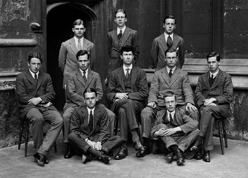 Иллюстрация к книге — Клайв Стейплз Льюис. Человек, подаривший миру Нарнию [i_011.jpg]