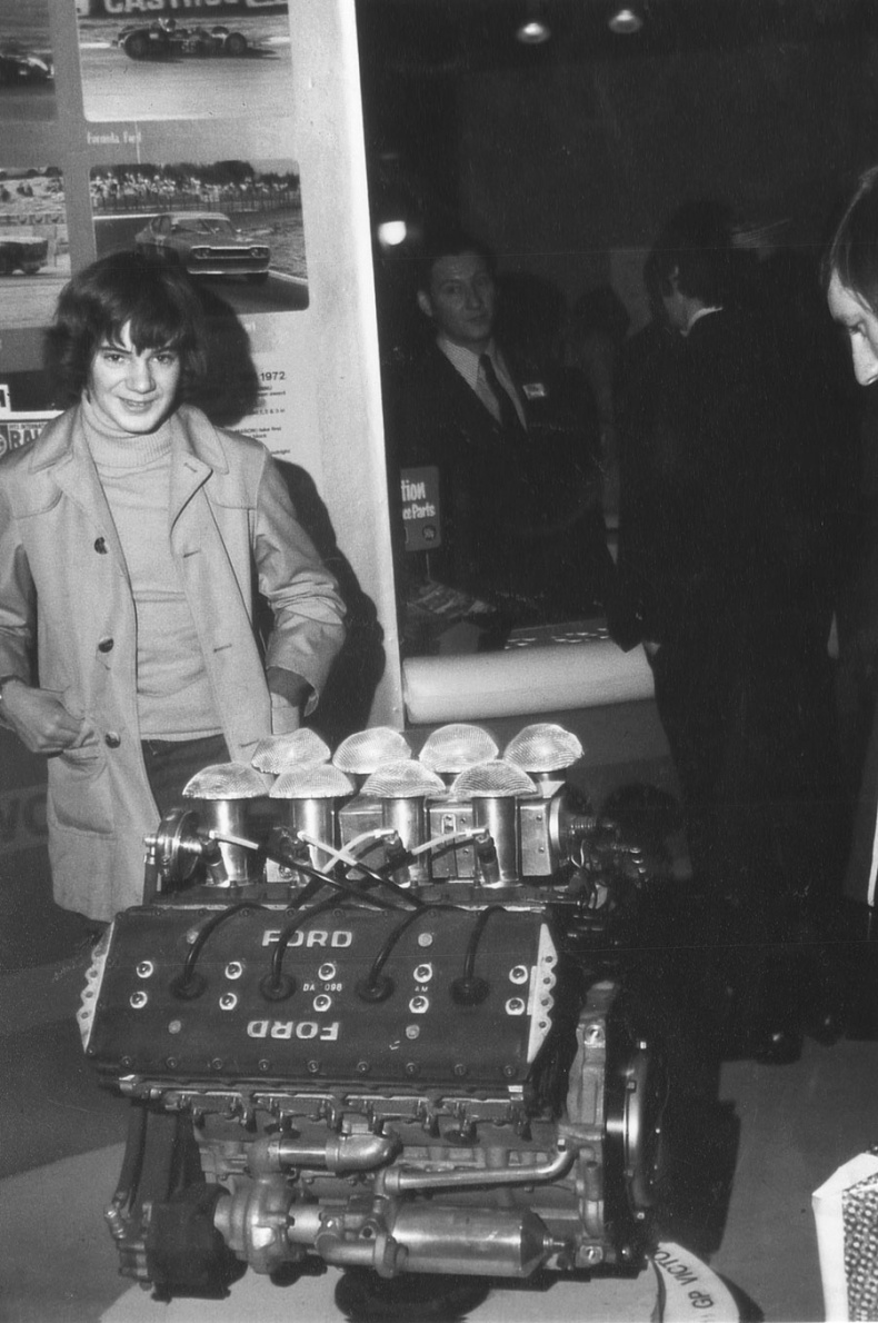 Иллюстрация к книге — Как построить машину. Автобиография величайшего конструктора «Формулы-1» [i_011.jpg]