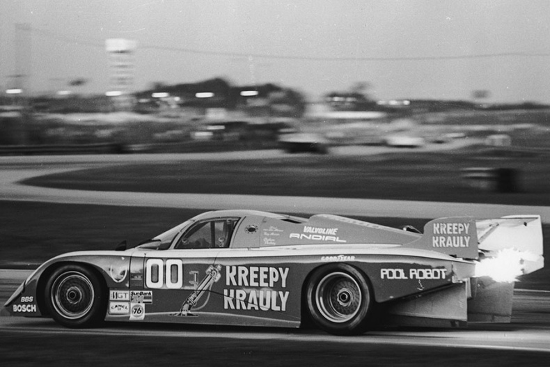 Иллюстрация к книге — Как построить машину. Автобиография величайшего конструктора «Формулы-1» [i_017.jpg]