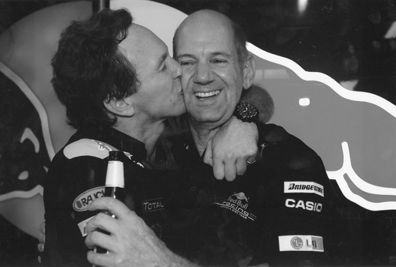 Иллюстрация к книге — Как построить машину. Автобиография величайшего конструктора «Формулы-1» [i_048.jpg]