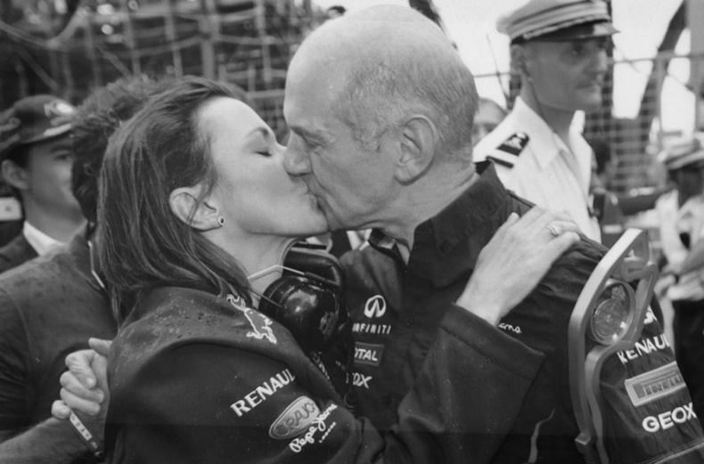 Иллюстрация к книге — Как построить машину. Автобиография величайшего конструктора «Формулы-1» [i_055.jpg]