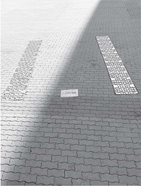 Иллюстрация к книге — Немецкая тетрадь. Субъективный взгляд  [i_002.jpg]