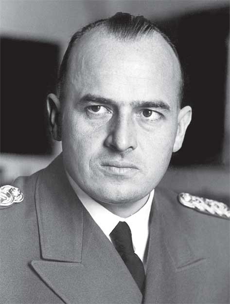 Иллюстрация к книге — Немецкая тетрадь. Субъективный взгляд  [i_025.jpg]