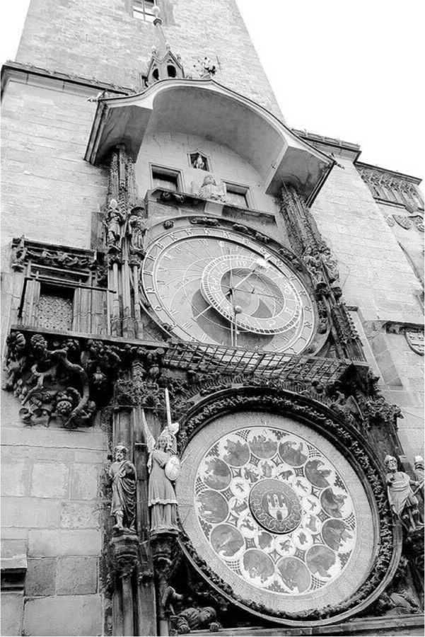 Иллюстрация к книге — История часов. Эволюция от солнечных до водородных [i_018.jpg]