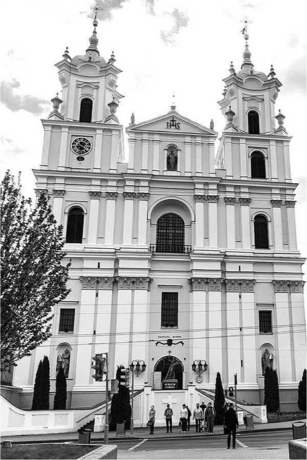 Иллюстрация к книге — История часов. Эволюция от солнечных до водородных [i_020.jpg]