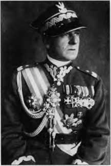 Иллюстрация к книге — Польский крест советской контрразведки. Польская линия в работе ВЧК-НКВД. 1918-1938 [i_003.jpg]