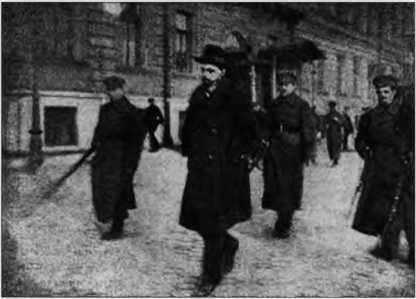 Иллюстрация к книге — Польский крест советской контрразведки. Польская линия в работе ВЧК-НКВД. 1918-1938 [i_014.jpg]