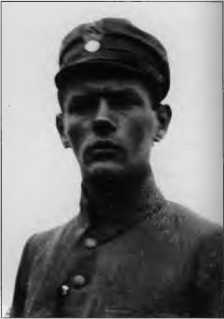 Иллюстрация к книге — Польский крест советской контрразведки. Польская линия в работе ВЧК-НКВД. 1918-1938 [i_033.jpg]