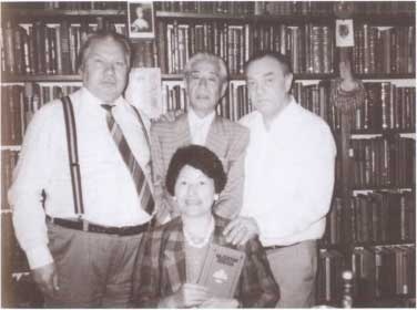 Иллюстрация к книге — Валентин Пикуль [i_023.jpg]