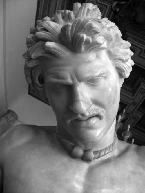 Иллюстрация к книге — Роман о Граале. Магия и тайна мифа о короле Артуре [i_003.jpg]