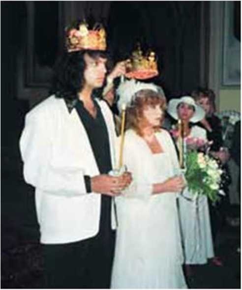 Иллюстрация к книге — Алла Пугачева. Жизнь и удивительные приключения великой певицы [i_046.jpg]