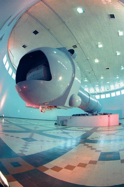 Иллюстрация к книге — Можно ли забить гвоздь в космосе и другие вопросы о космонавтике  [i_039.jpg]