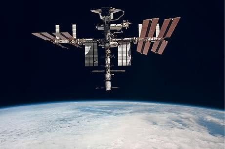 Иллюстрация к книге — Можно ли забить гвоздь в космосе и другие вопросы о космонавтике  [i_084.jpg]