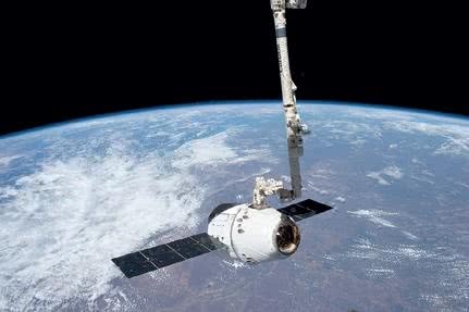 Иллюстрация к книге — Можно ли забить гвоздь в космосе и другие вопросы о космонавтике  [i_088.jpg]