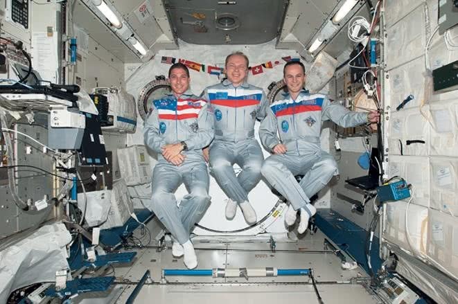 Иллюстрация к книге — Можно ли забить гвоздь в космосе и другие вопросы о космонавтике  [i_120.jpg]