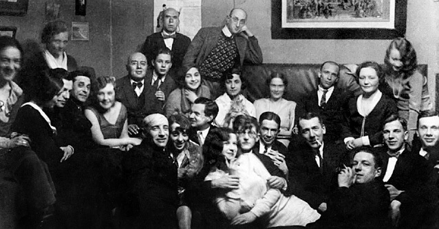 Иллюстрация к книге — Шостакович. Жизнь. Творчество. Время [i_058.jpg]