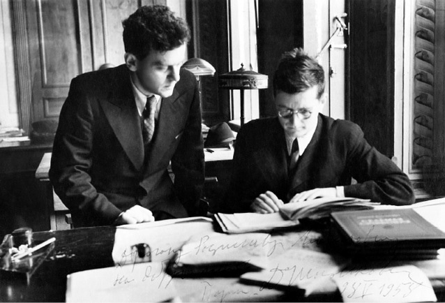 Иллюстрация к книге — Шостакович. Жизнь. Творчество. Время [i_072.jpg]