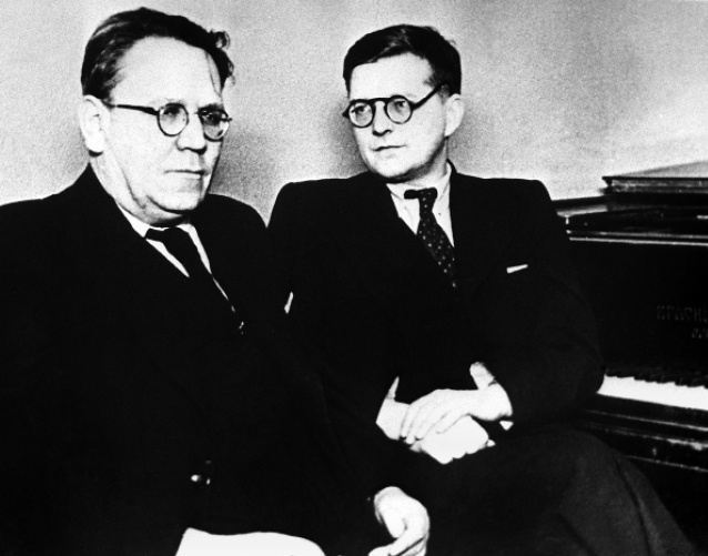 Иллюстрация к книге — Шостакович. Жизнь. Творчество. Время [i_079.jpg]