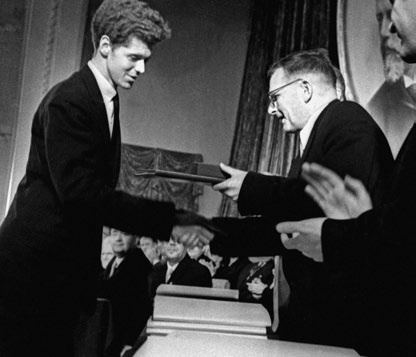 Иллюстрация к книге — Шостакович. Жизнь. Творчество. Время [i_090.jpg]