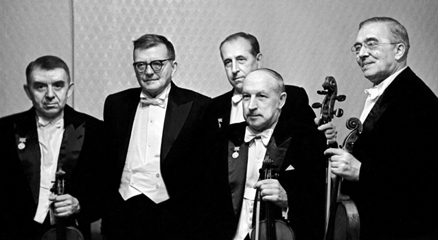 Иллюстрация к книге — Шостакович. Жизнь. Творчество. Время [i_107.jpg]