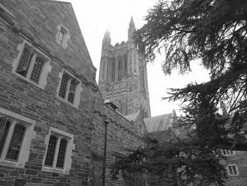 Иллюстрация к книге — Квантовый лабиринт. Как Ричард Фейнман и Джон Уилер изменили время и реальность [i_002.jpg]