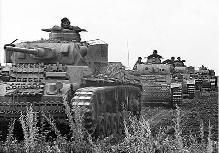 Иллюстрация к книге — Полководцы Второй мировой. Красная армия против вермахта  [i_047.jpg]