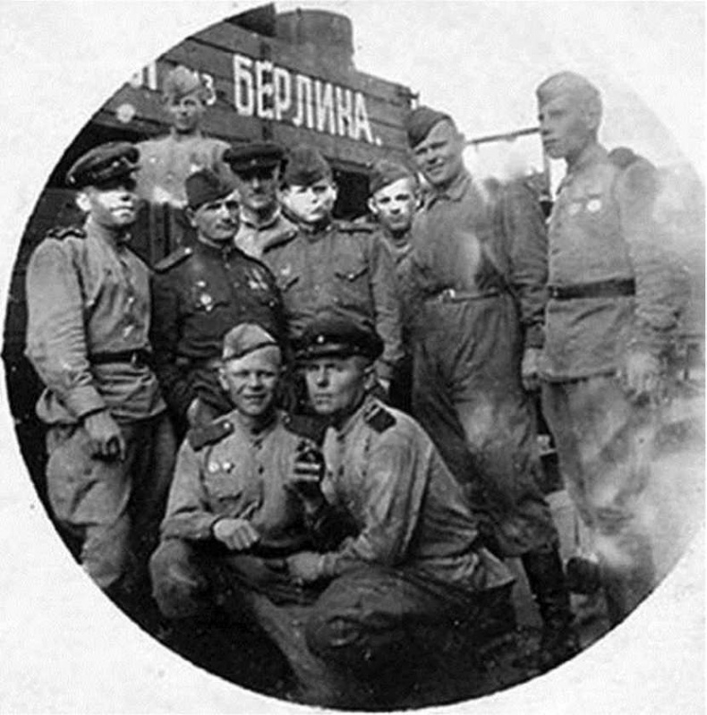 Иллюстрация к книге — Самоходчики  [i_019.jpg]