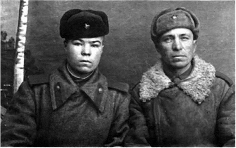 Иллюстрация к книге — Самоходчики  [i_033.jpg]