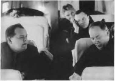 Иллюстрация к книге — Борис Щербина [i_035.jpg]