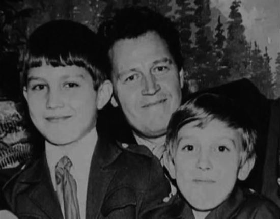 Иллюстрация к книге — Серийные убийцы. Кровавые хроники российских маньяков [i_004.jpg]