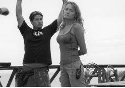 Иллюстрация к книге — Режиссер сказал: одевайся теплее, тут холодно [i_007.jpg]