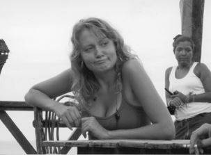 Иллюстрация к книге — Режиссер сказал: одевайся теплее, тут холодно [i_010.jpg]