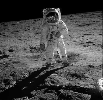 Иллюстрация к книге — Вселенная на ладони [i_024.jpg]