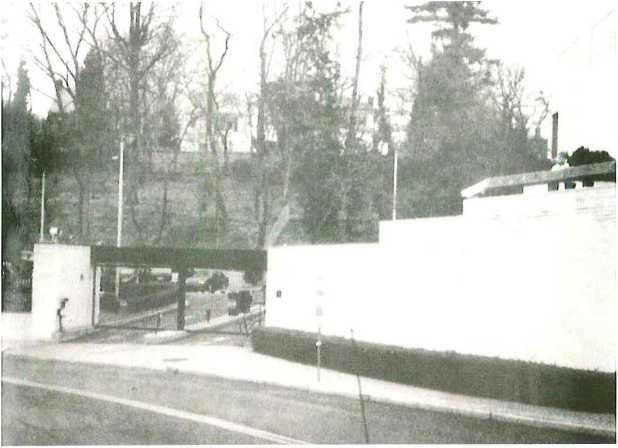 Иллюстрация к книге — В поисках агента. Записки офицера КГБ [i_008.jpg]