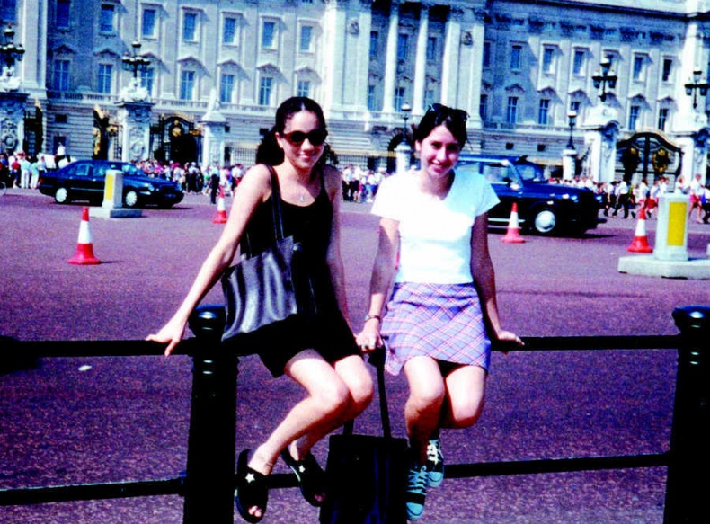 Иллюстрация к книге — Меган. Принцесса из Голливуда [i_032.jpg]