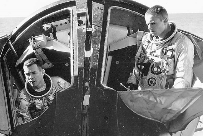 Иллюстрация к книге — Первый человек. Жизнь Нила Армстронга  [i_032.jpg]