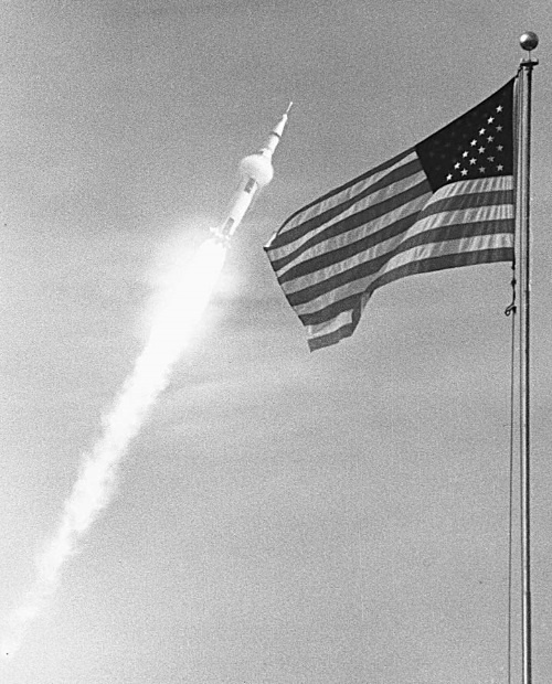 Иллюстрация к книге — Первый человек. Жизнь Нила Армстронга  [i_048.jpg]