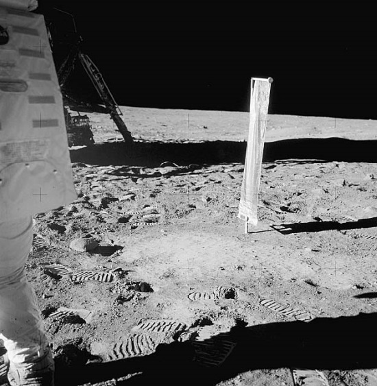 Иллюстрация к книге — Первый человек. Жизнь Нила Армстронга  [i_052.jpg]