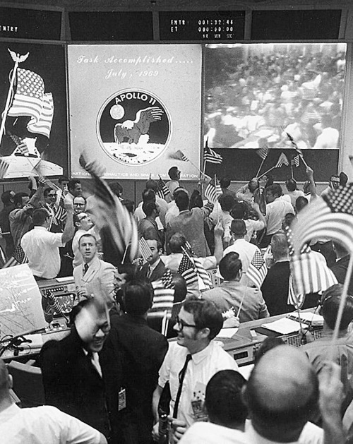 Иллюстрация к книге — Первый человек. Жизнь Нила Армстронга  [i_063.jpg]