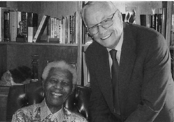 Иллюстрация к книге — Первый человек. Жизнь Нила Армстронга  [i_076.jpg]