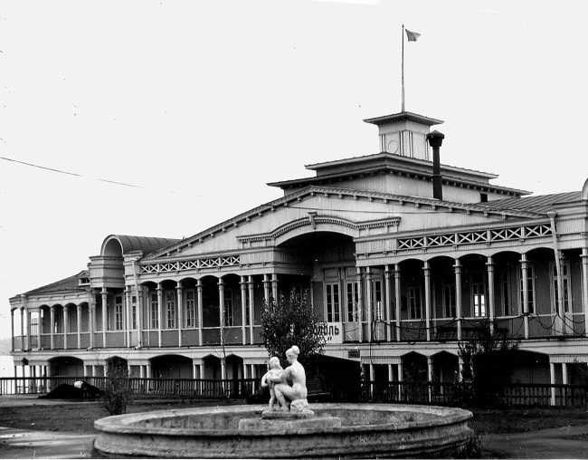 Иллюстрация к книге — Ноев ковчег писателей [i_020.jpg]