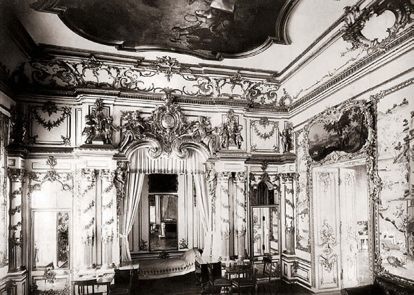 Иллюстрация к книге — Бабье царство. Русский парадокс [i_059.jpg]