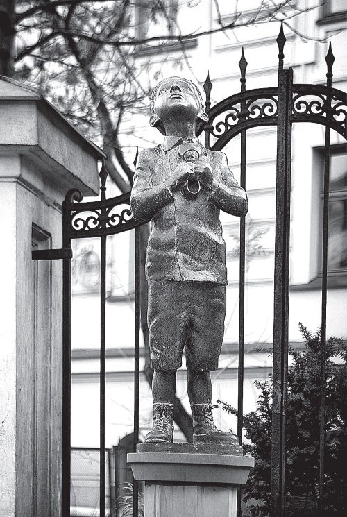 Иллюстрация к книге — Некий господин Пекельный [i_001.jpg]