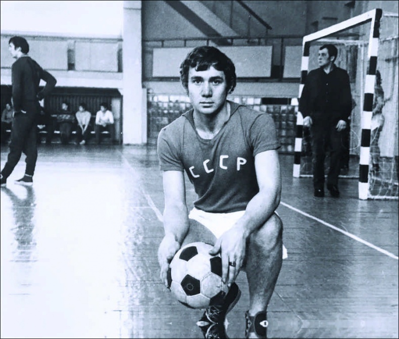 Иллюстрация к книге — Романцев. Правда обо мне и "Спартаке" [i_004.jpg]