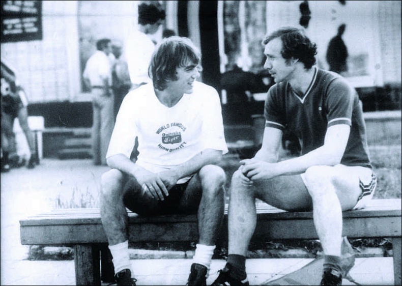 Иллюстрация к книге — Романцев. Правда обо мне и "Спартаке" [i_025.jpg]