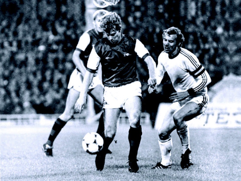 Иллюстрация к книге — Романцев. Правда обо мне и "Спартаке" [i_037.jpg]