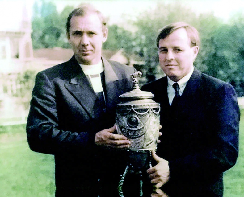 Иллюстрация к книге — Романцев. Правда обо мне и "Спартаке" [i_054.jpg]