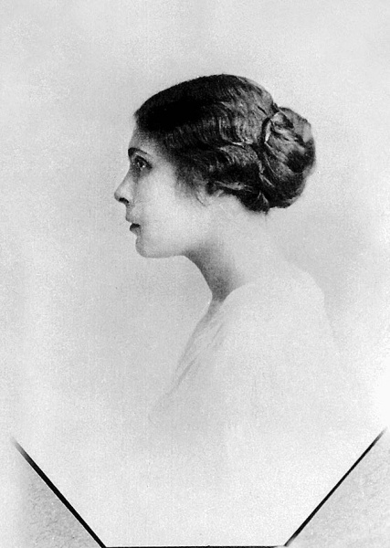 Иллюстрация к книге — Владимир Маяковский. Роковой выстрел. Документы, свидетельства, исследования [i_002.jpg]