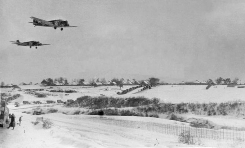 Иллюстрация к книге — Сражение за Калинин. Хроника нетипичной обороны  [i_031.jpg]