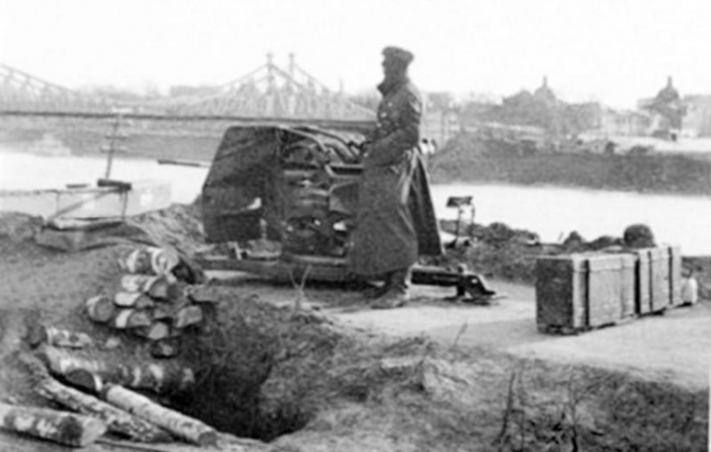 Иллюстрация к книге — Сражение за Калинин. Хроника нетипичной обороны  [i_055.jpg]